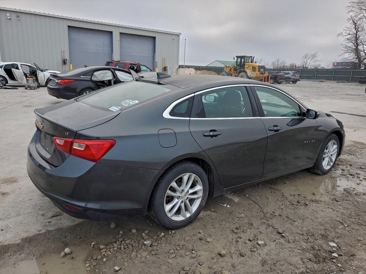 2016 CHEVROLET MALIBU LT photo 3
