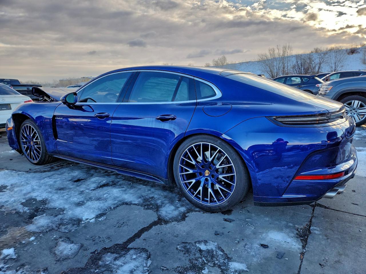 2025 PORSCHE PANAMERA 4S E-HYBRID photo 2