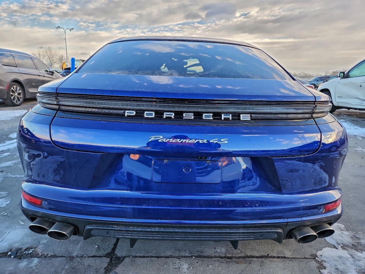 2025 PORSCHE PANAMERA 4S E-HYBRID photo 6