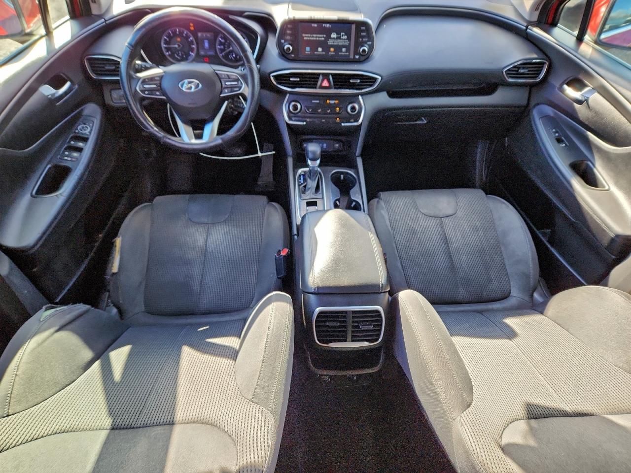 2019 HYUNDAI SANTA FE SE 2.4L photo 8
