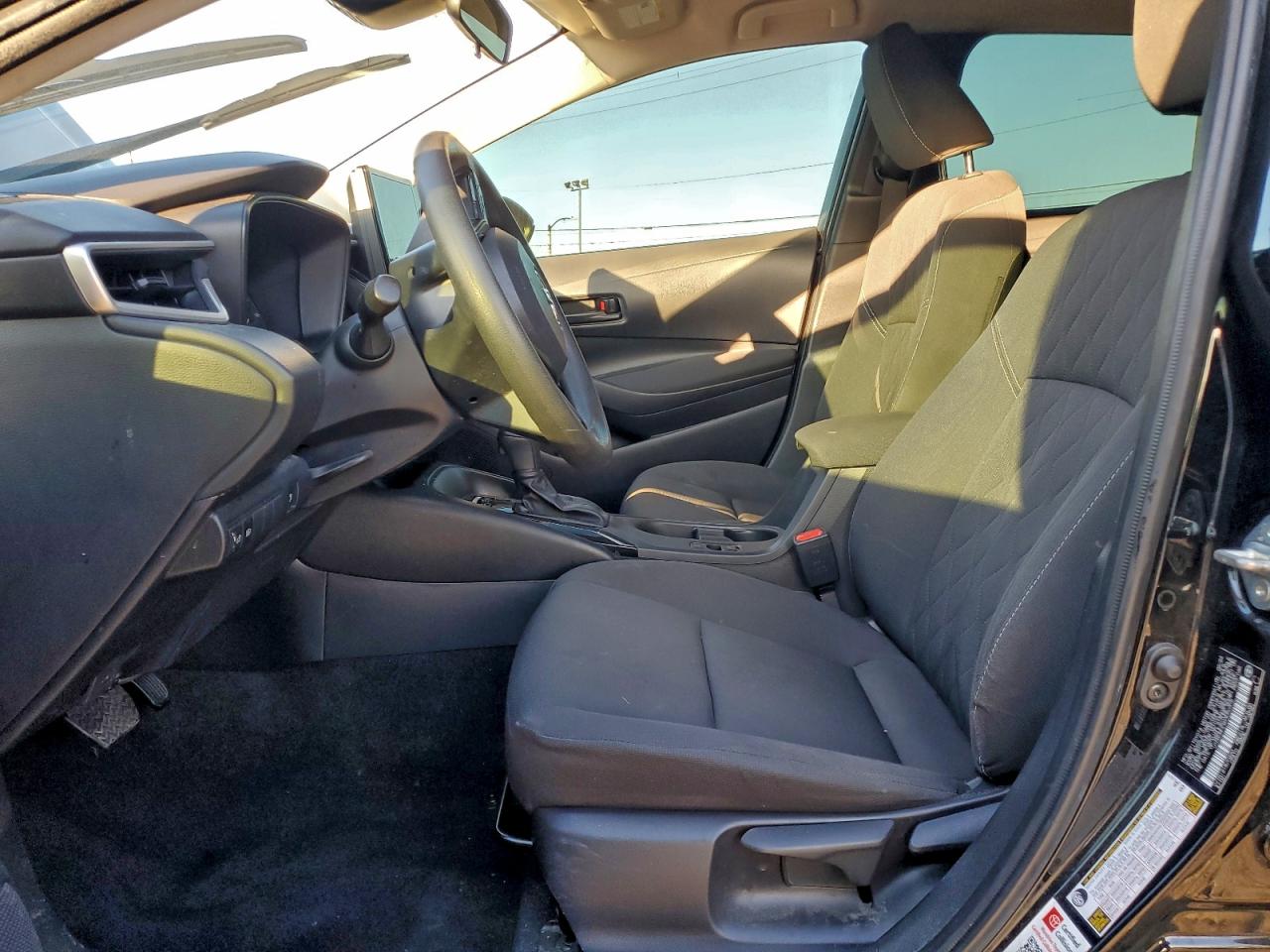 2024 TOYOTA COROLLA LE photo 7