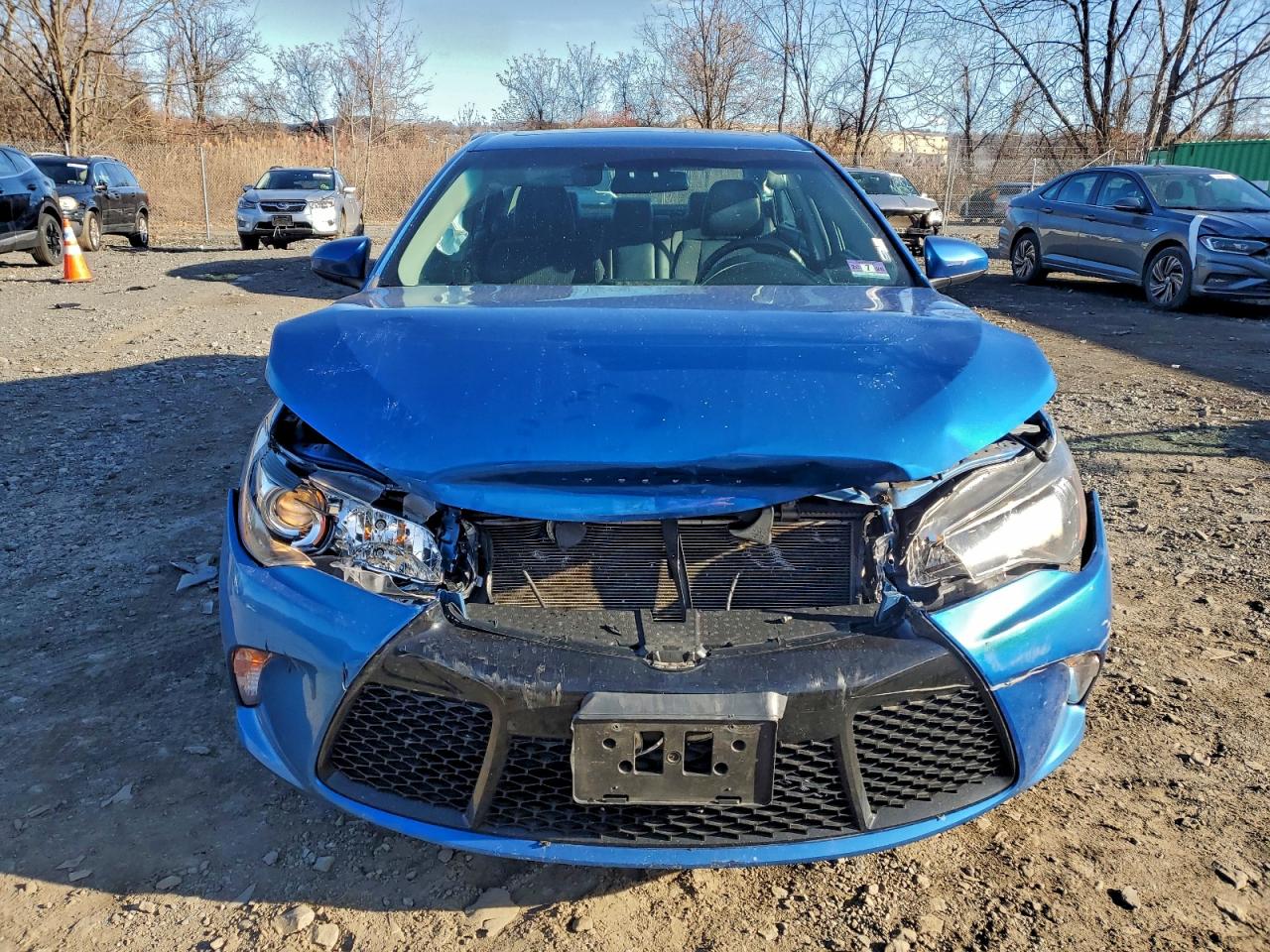2017 TOYOTA CAMRY LE photo 5