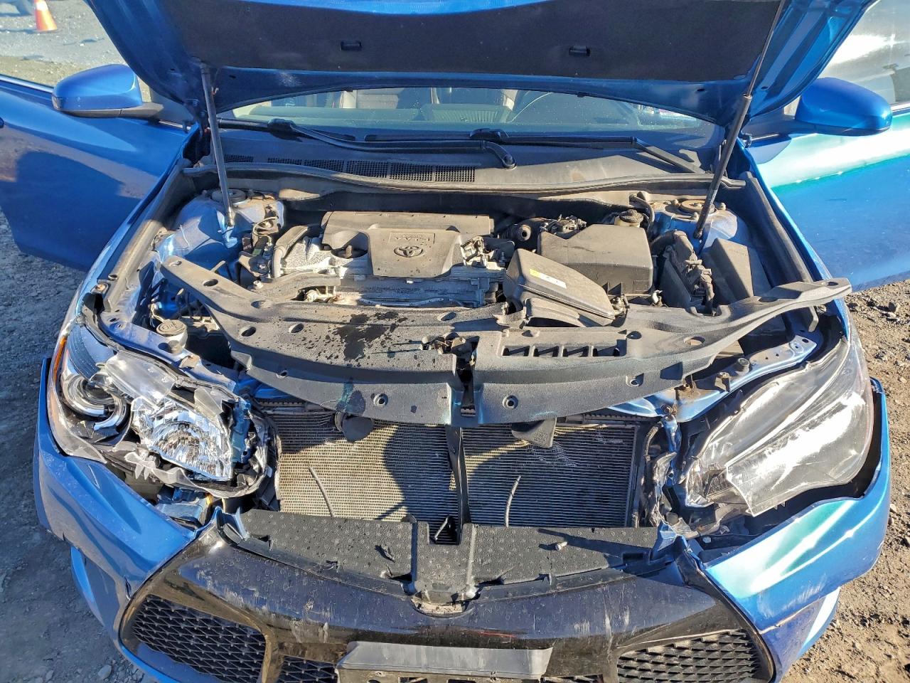 2017 TOYOTA CAMRY LE photo 11