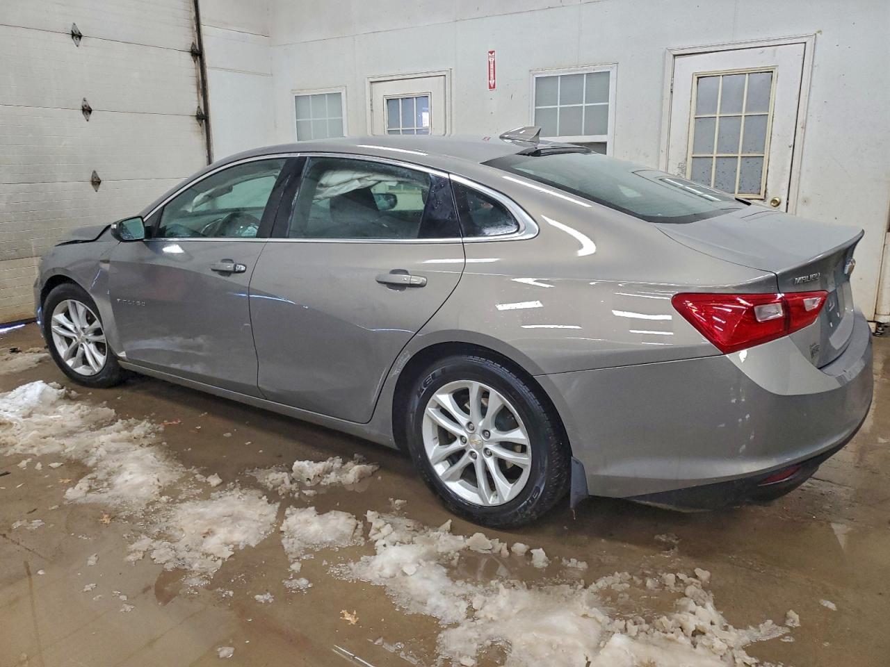 2017 CHEVROLET MALIBU LT photo 3