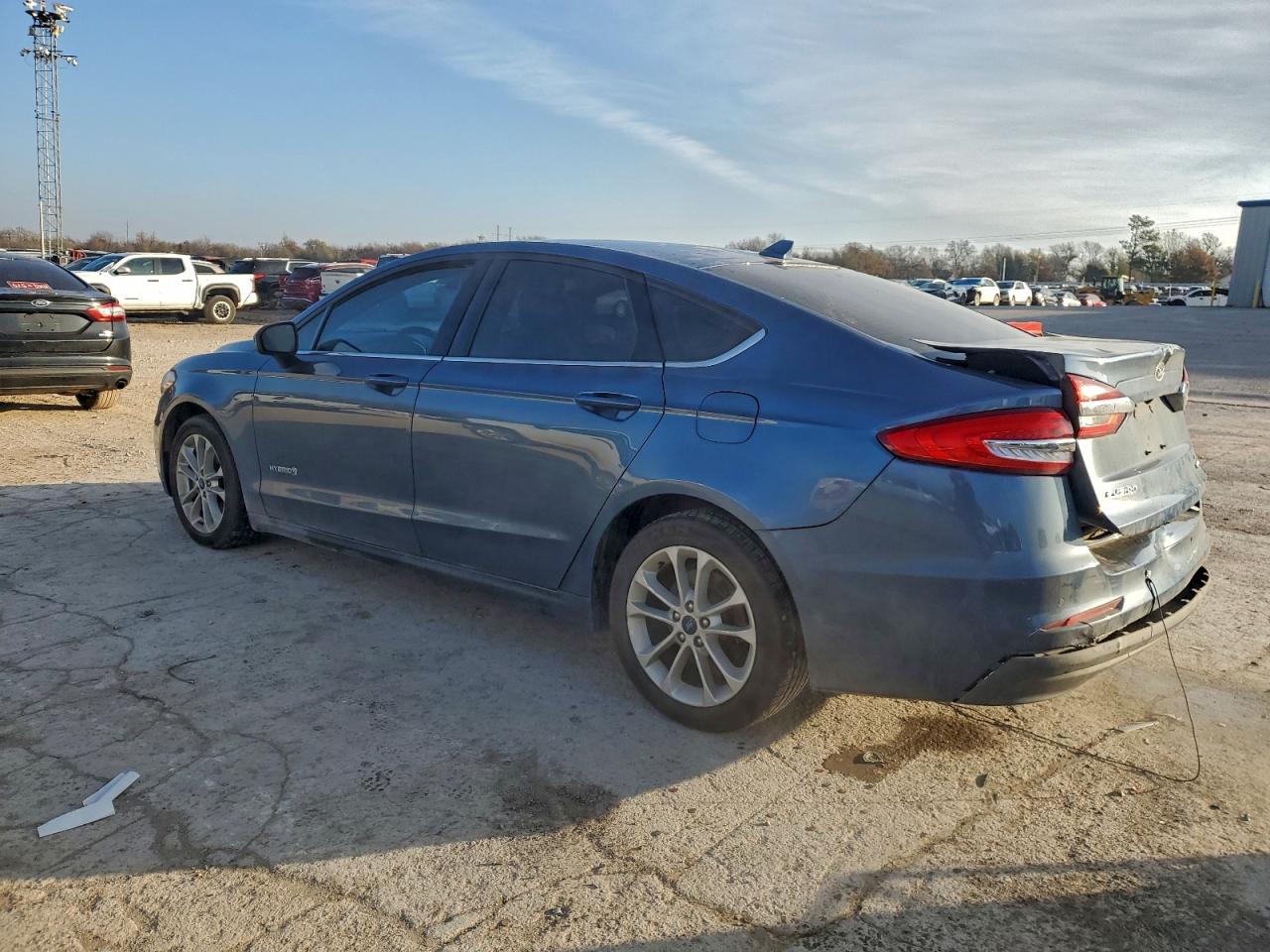 2019 FORD FUSION SE photo 2