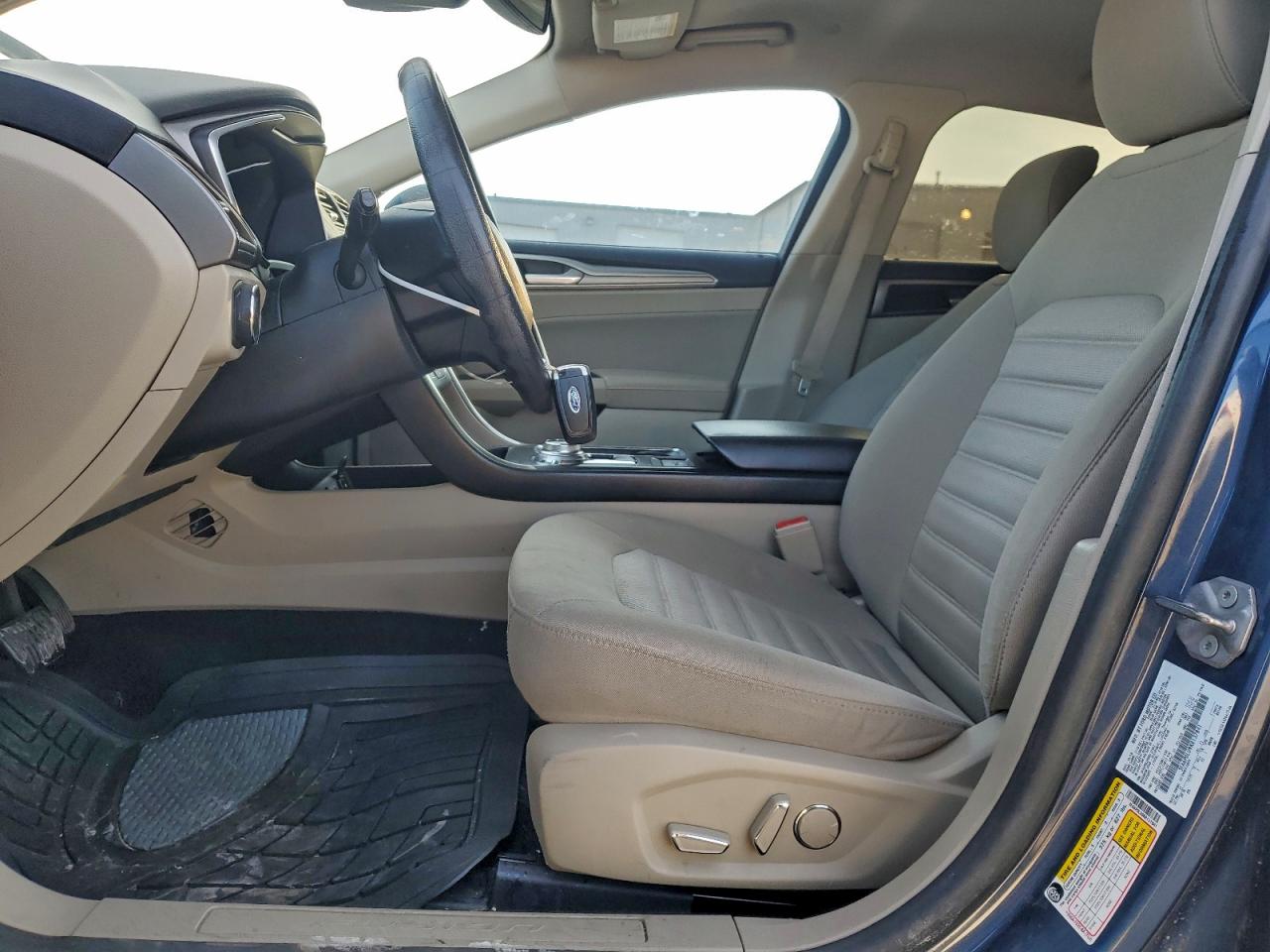 2019 FORD FUSION SE photo 7
