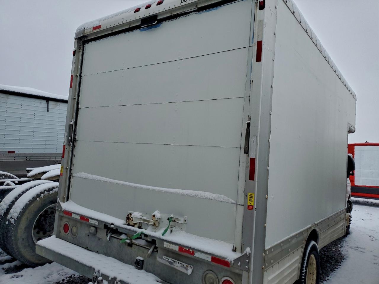 2006 FORD E450 BOX TRUCK photo 19