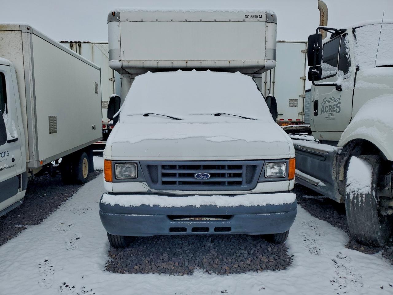 2006 FORD E450 BOX TRUCK photo 9