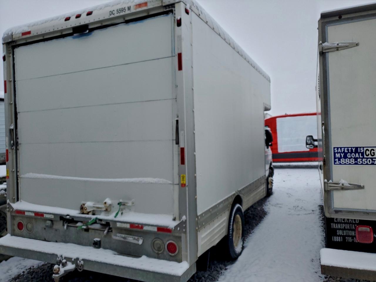 2006 FORD E450 BOX TRUCK photo 5
