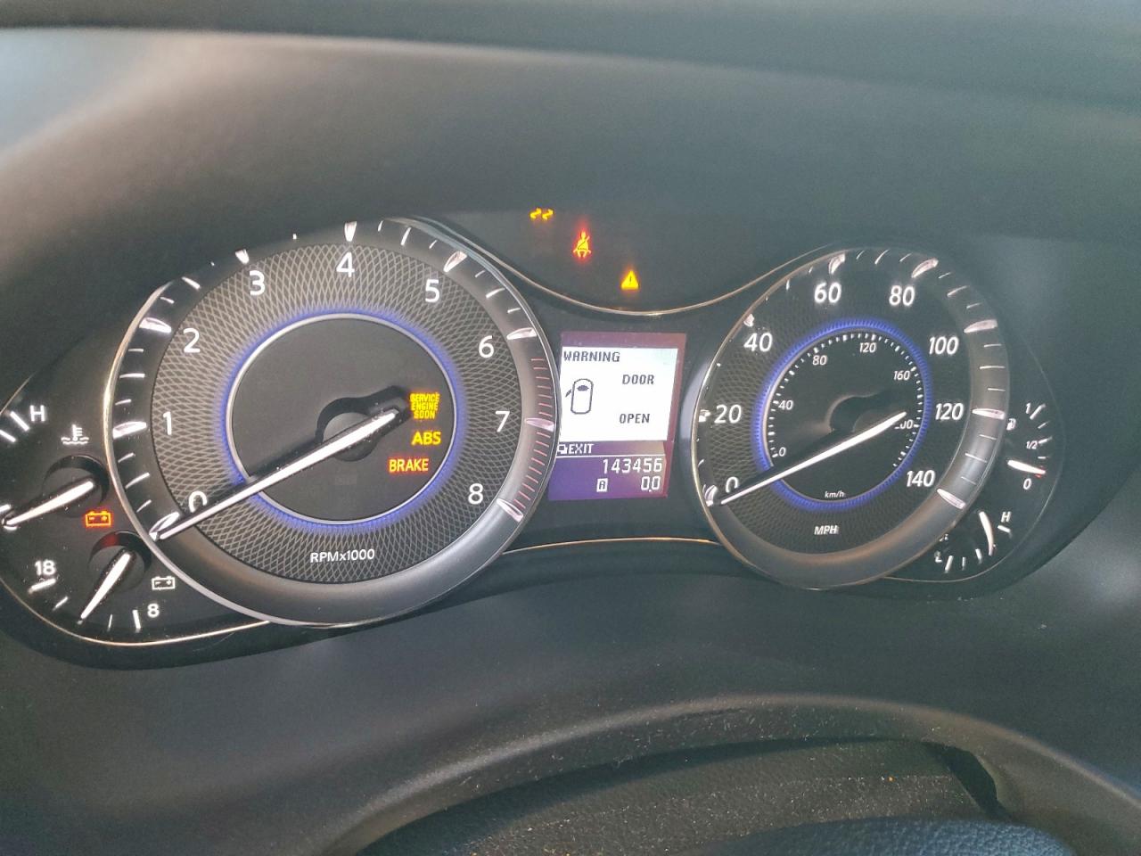2012 INFINITI QX56 BASE photo 9
