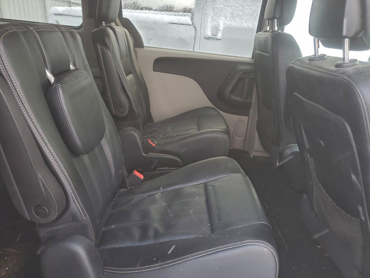 2015 CHRYSLER TOWN & COUNTRY TOURING photo 21