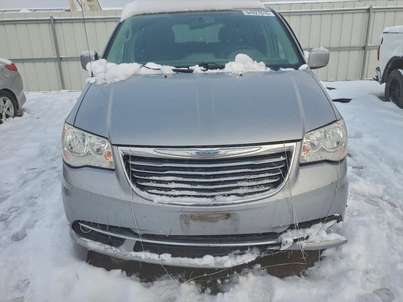 2015 CHRYSLER TOWN & COUNTRY TOURING photo 9
