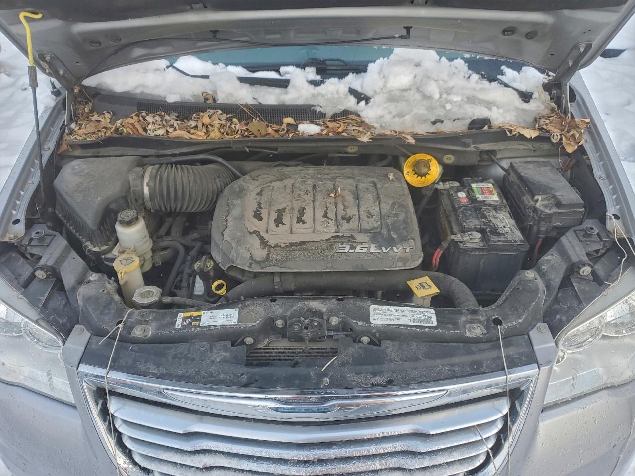 2015 CHRYSLER TOWN & COUNTRY TOURING photo 23