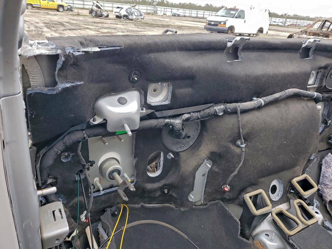 2019 CHEVROLET SILVERADO C1500 LTZ photo 25