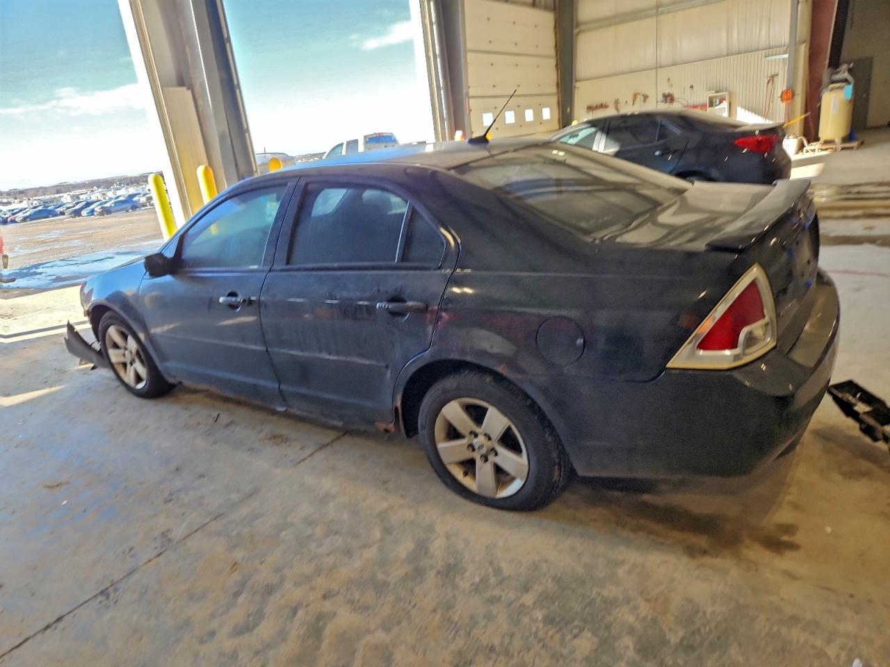 2007 FORD FUSION SE photo 2