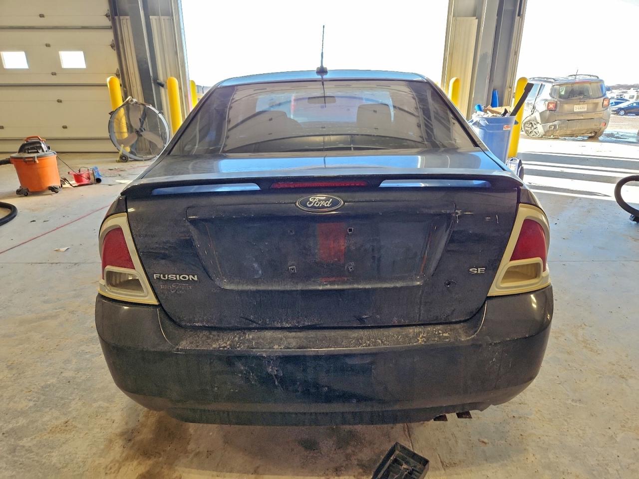 2007 FORD FUSION SE photo 6