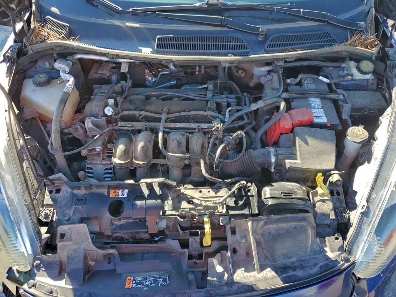 2016 FORD FIESTA SE photo 31