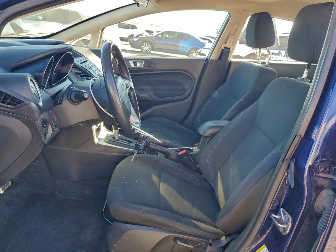 2016 FORD FIESTA SE photo 19