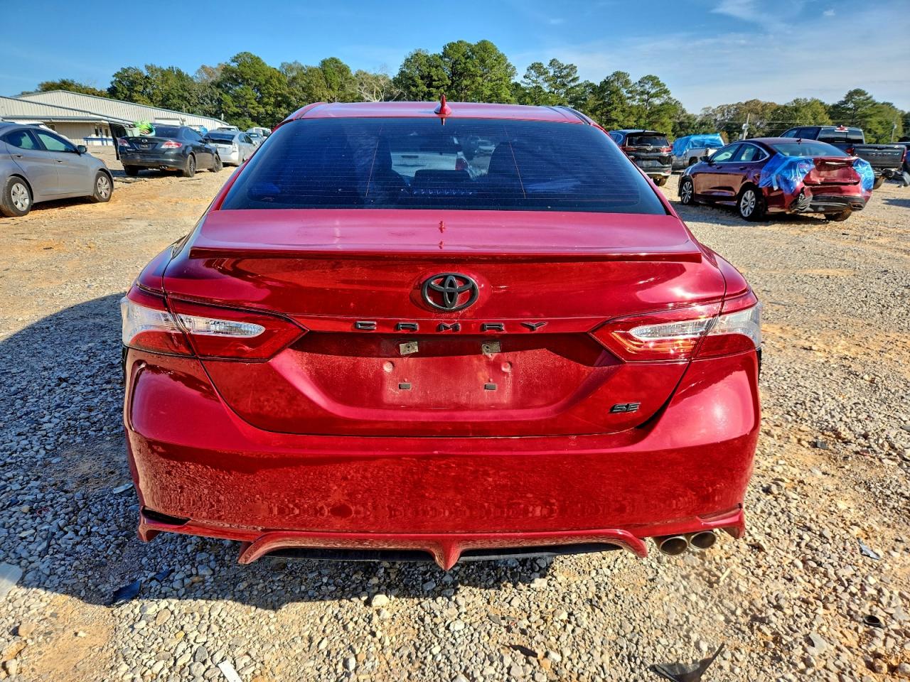 2020 TOYOTA CAMRY SE photo 6