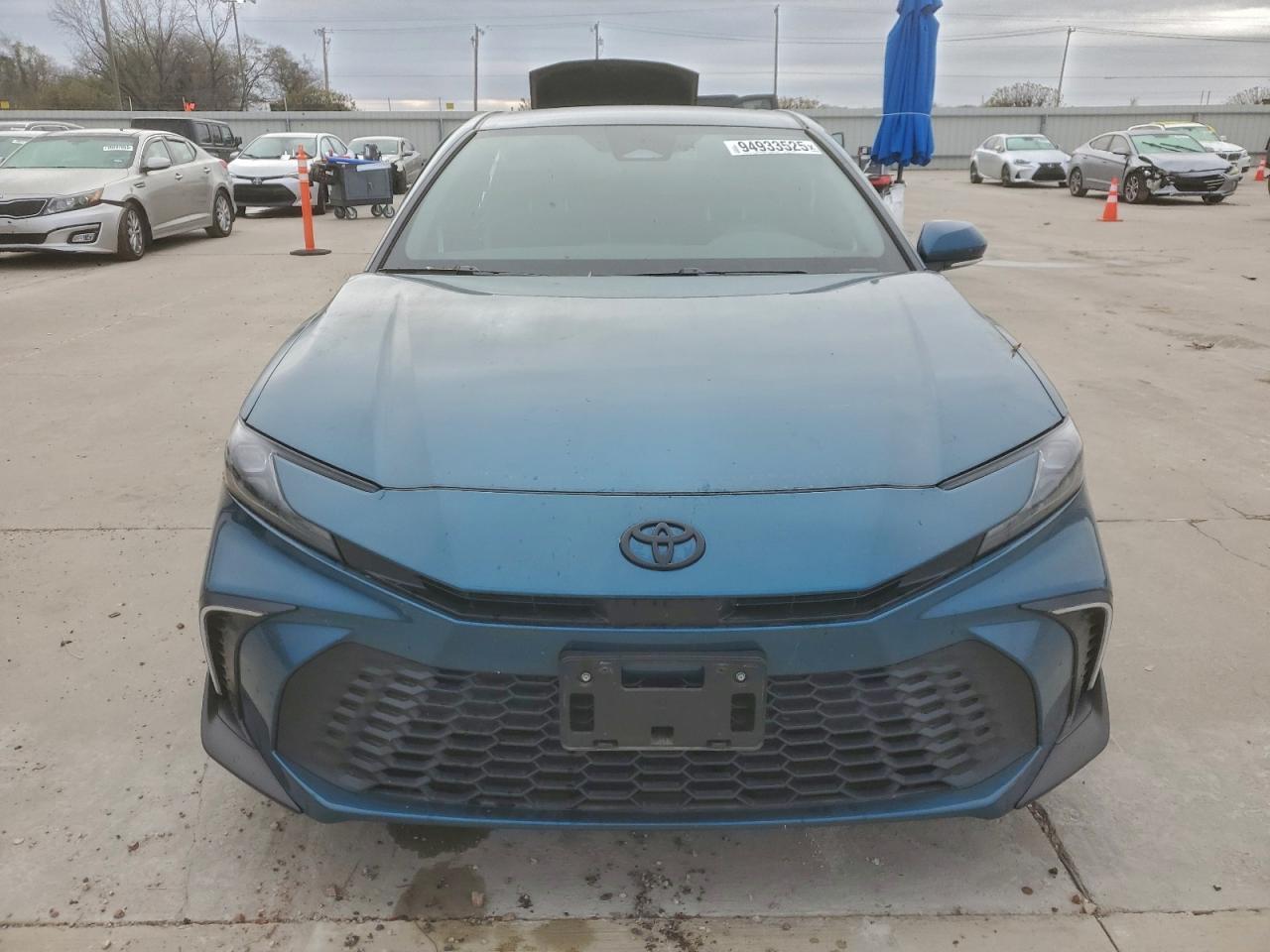 2025 TOYOTA CAMRY XSE photo 5