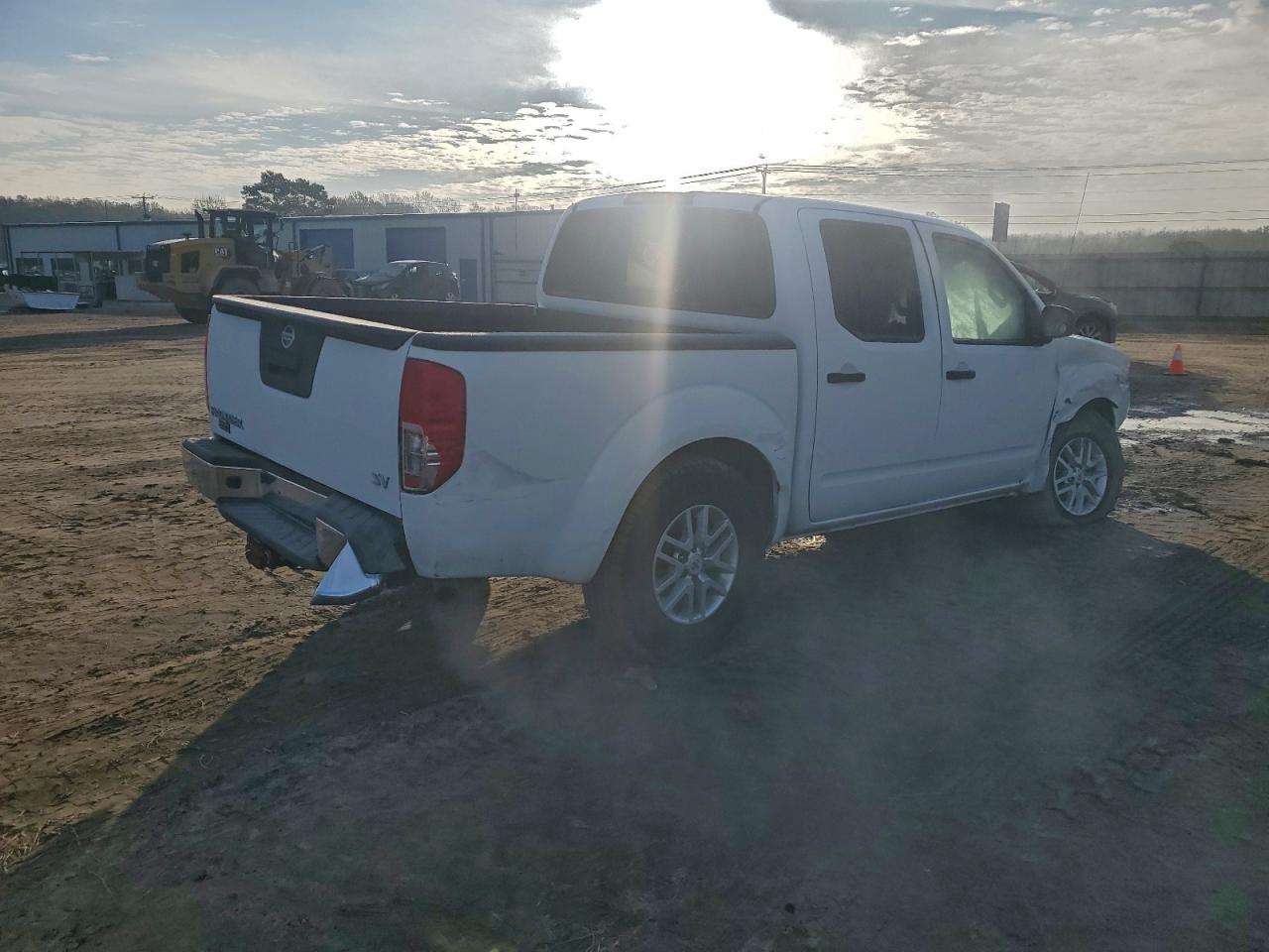 2019 NISSAN FRONTIER S photo 5
