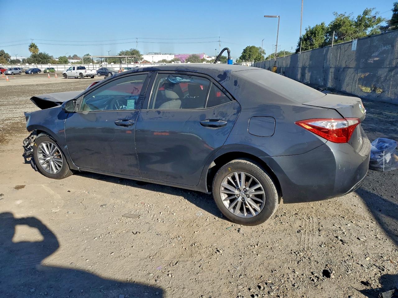 2014 TOYOTA COROLLA L photo 2