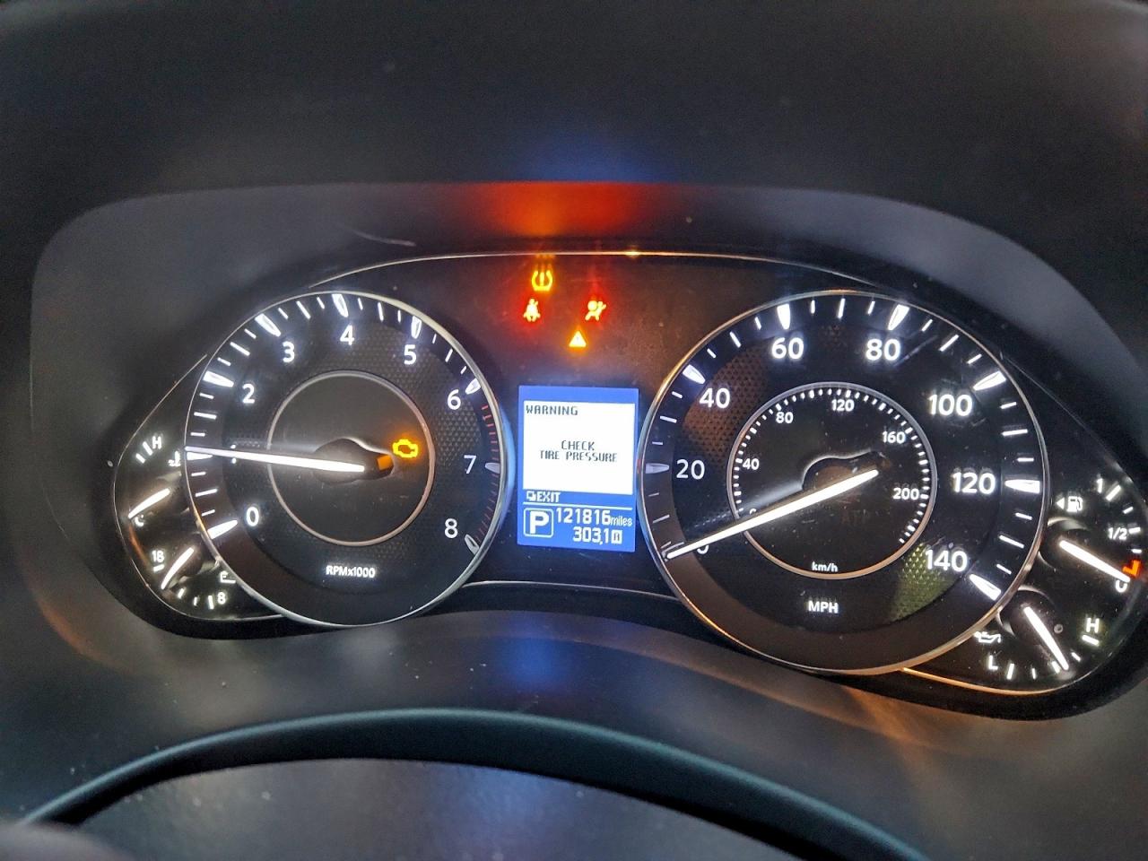 2018 NISSAN ARMADA SV photo 17