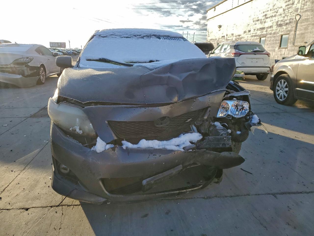 2010 TOYOTA COROLLA photo 5