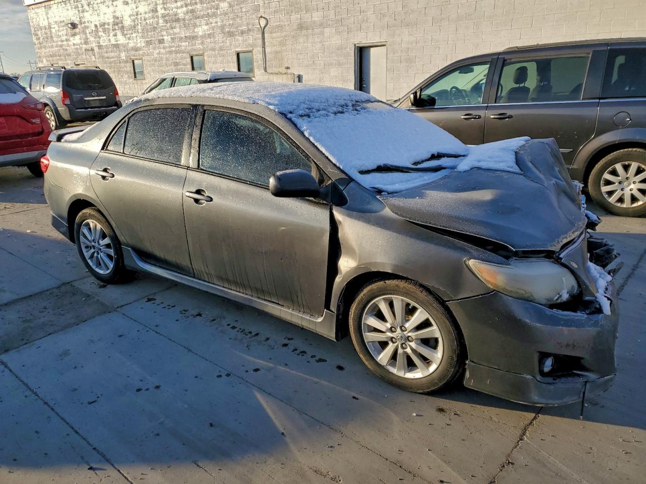 2010 TOYOTA COROLLA photo 4