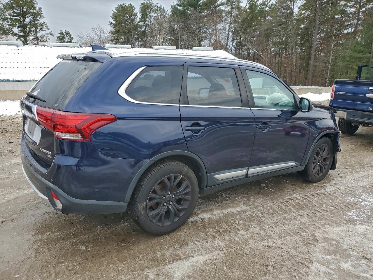 2017 MITSUBISHI OUTLANDER SE photo 5