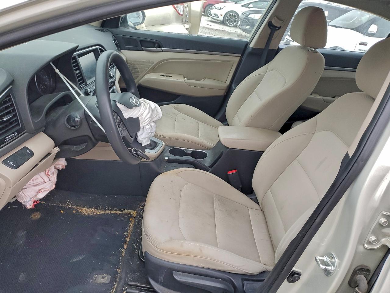 2017 HYUNDAI ELANTRA SE photo 7