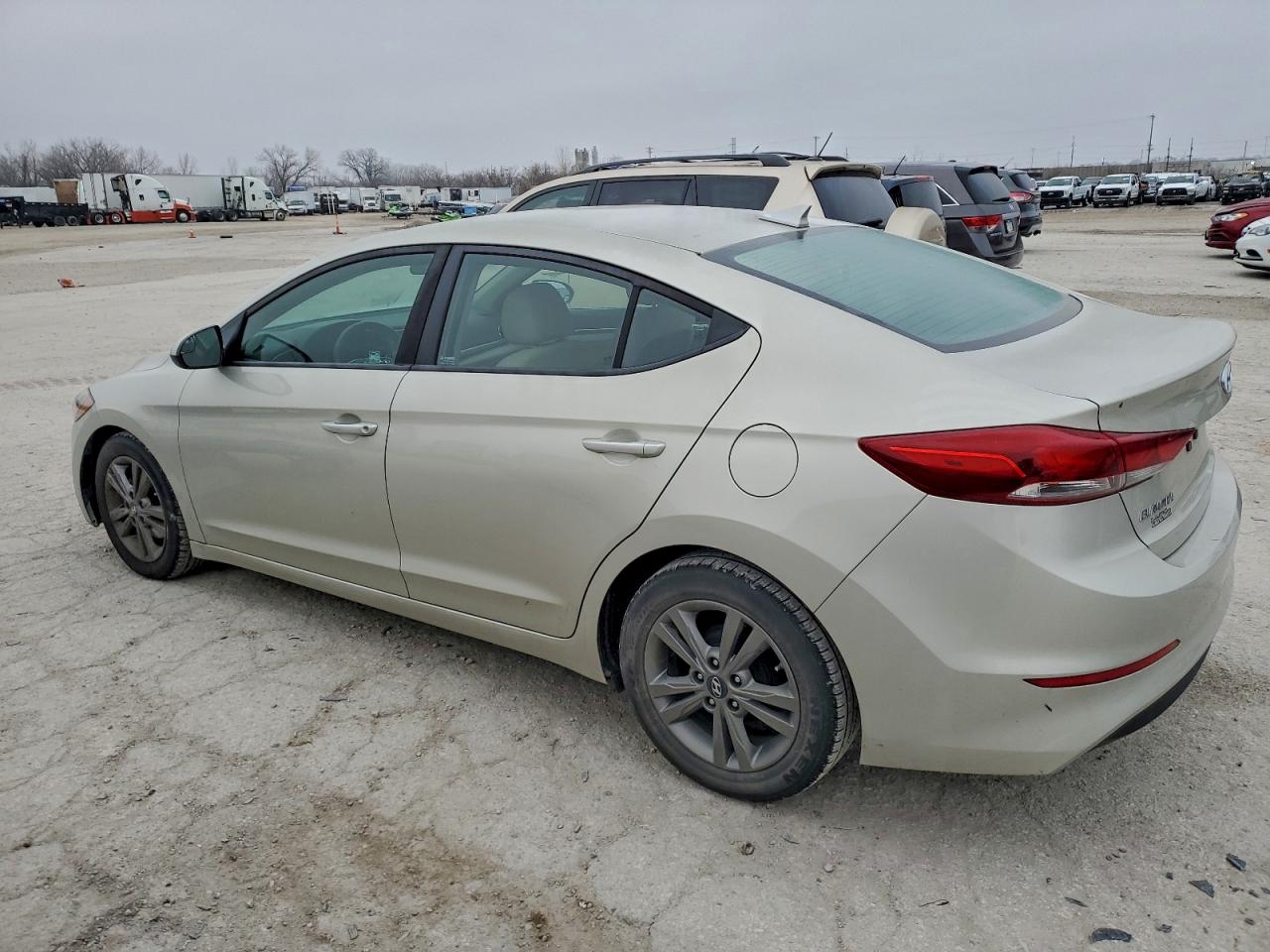 2017 HYUNDAI ELANTRA SE photo 2