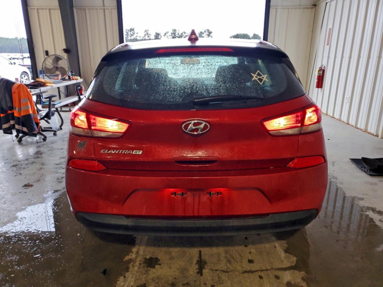 2020 HYUNDAI ELANTRA photo 6