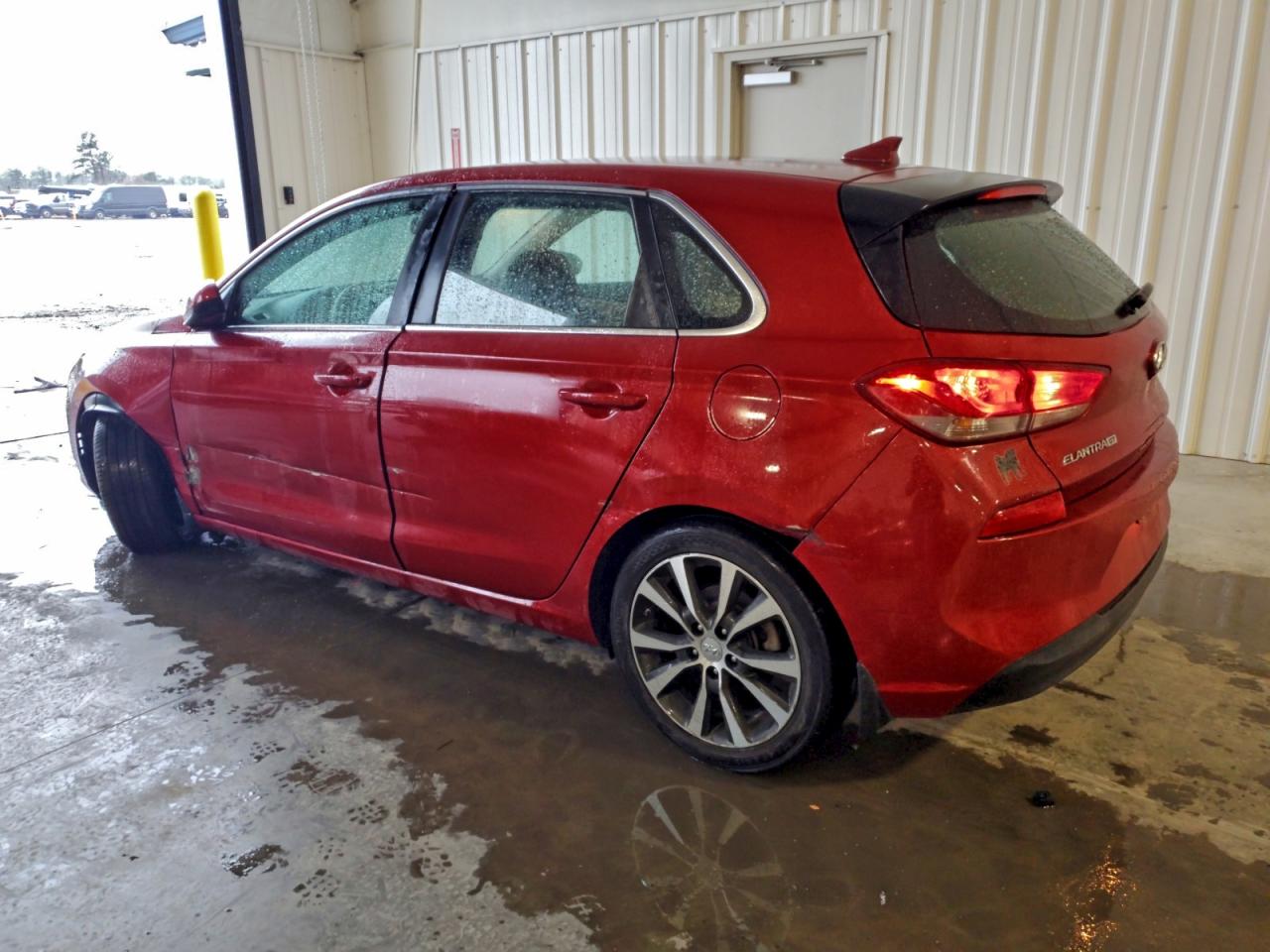2020 HYUNDAI ELANTRA photo 2