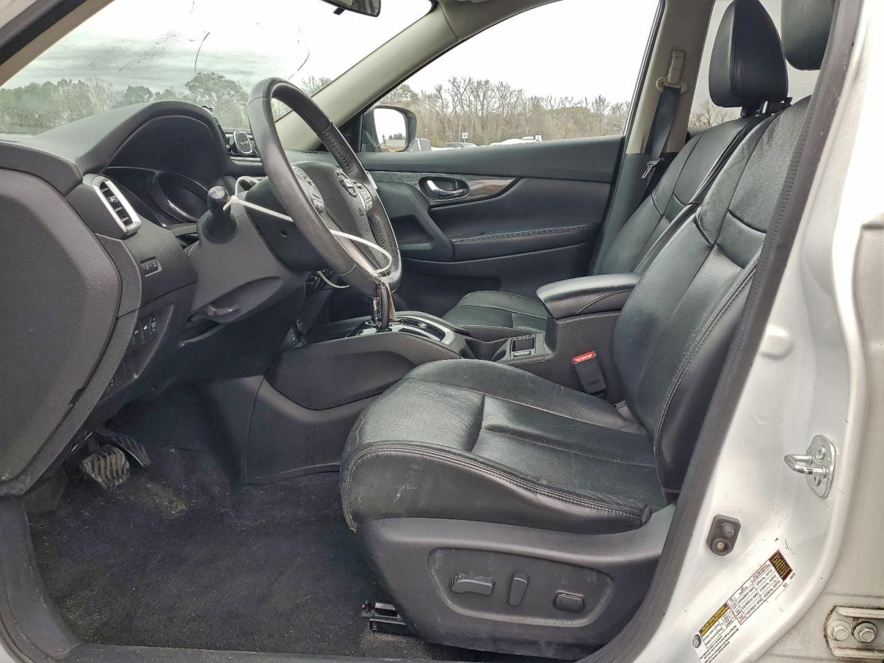 2014 NISSAN ROGUE SL photo 13