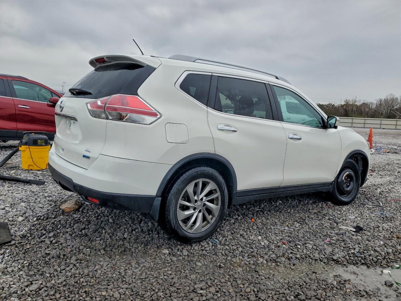 2014 NISSAN ROGUE SL photo 5