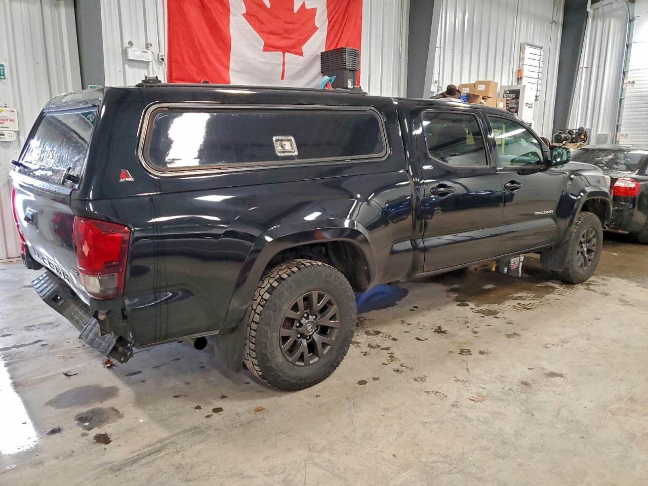 2022 TOYOTA TACOMA DOUBLE CAB photo 3