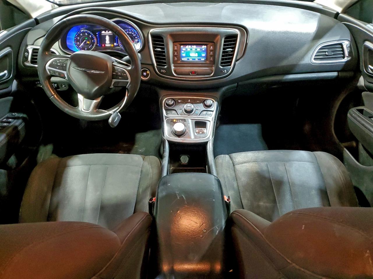 2015 CHRYSLER 200 LIMITED photo 8