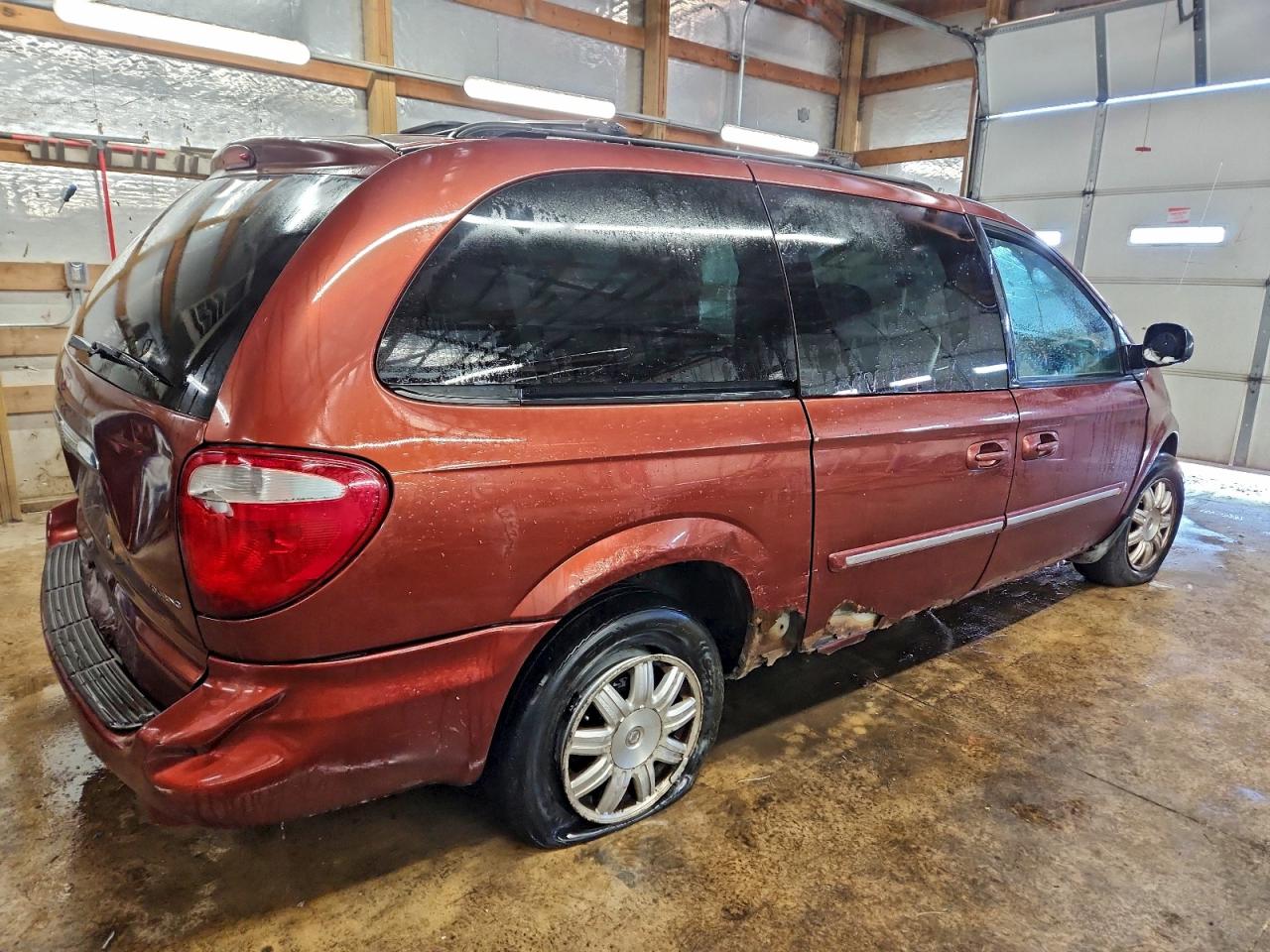 2007 CHRYSLER TOWN & COUNTRY TOURING photo 5