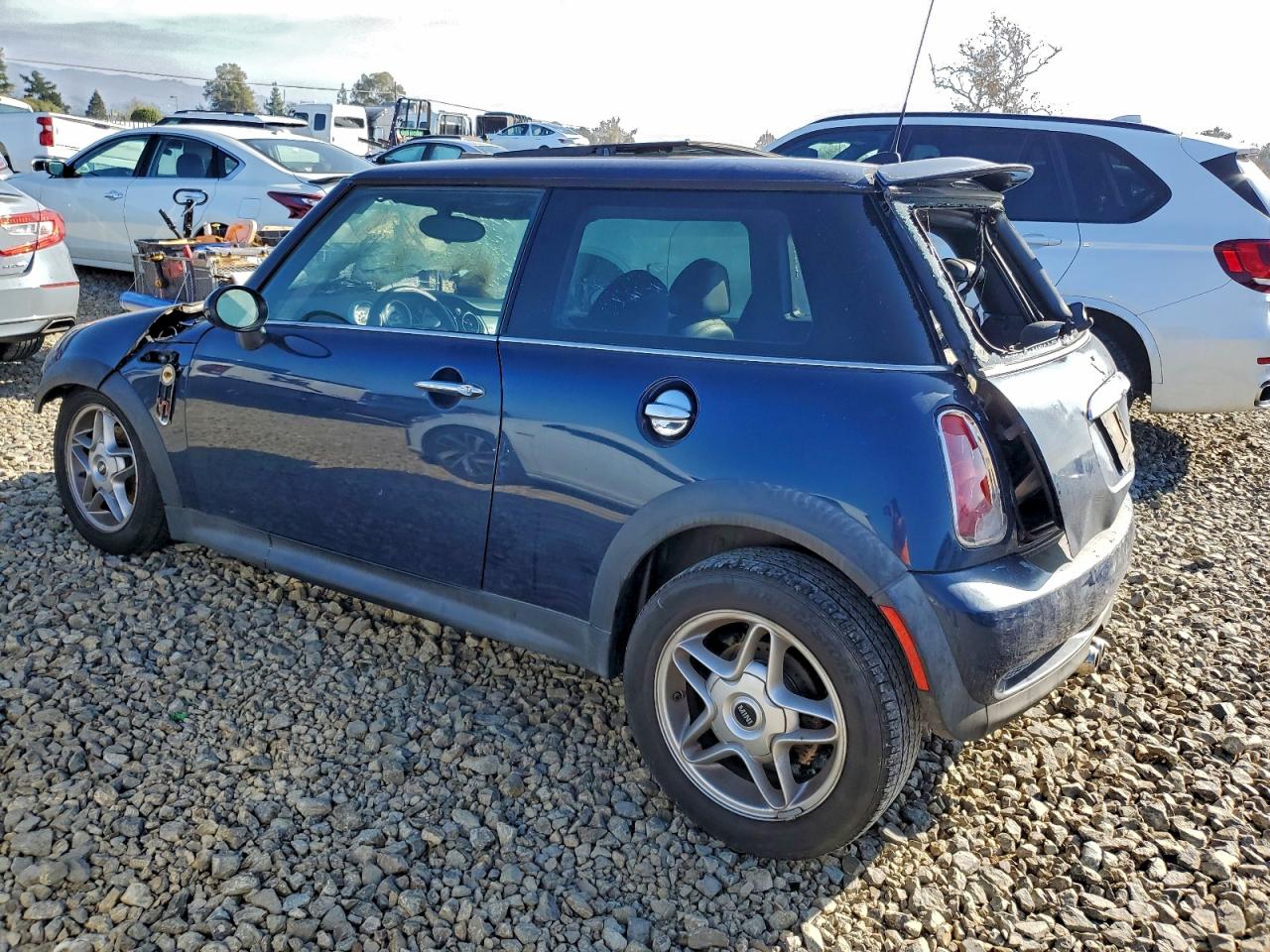 2006 MINI COOPER S photo 2