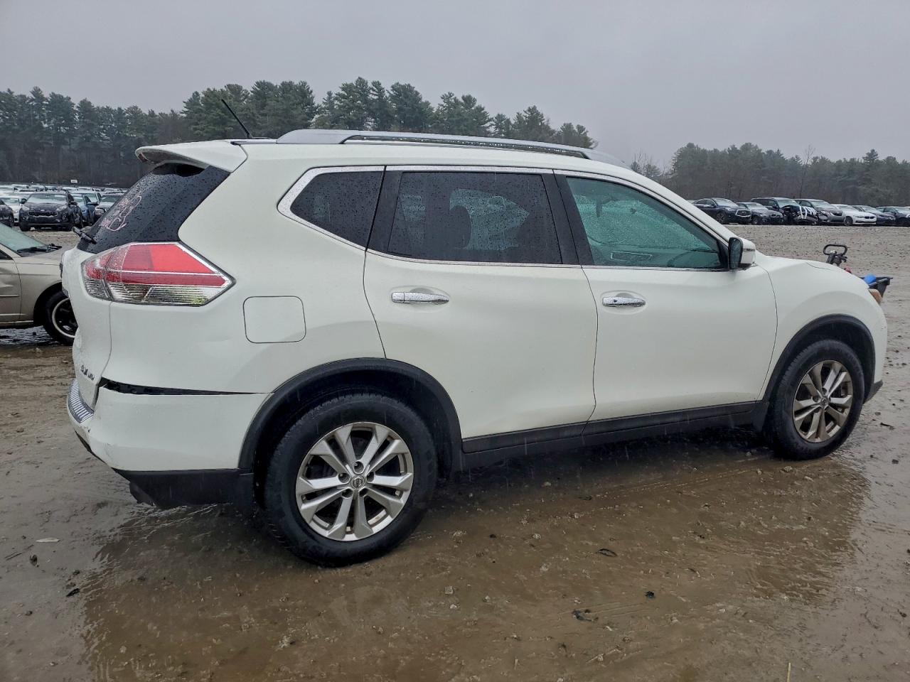 2016 NISSAN ROGUE S photo 5