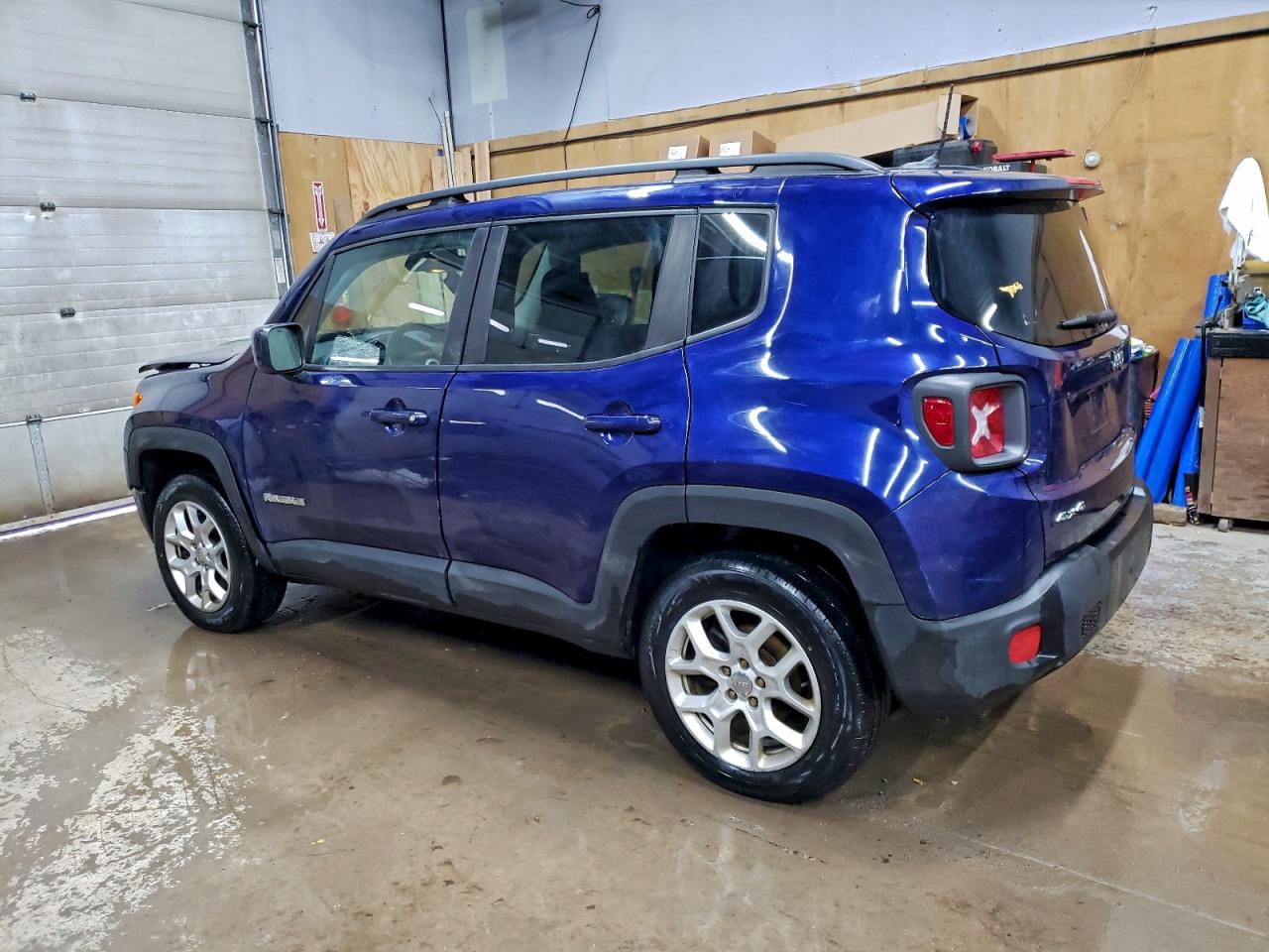 2017 JEEP RENEGADE LATITUDE photo 2