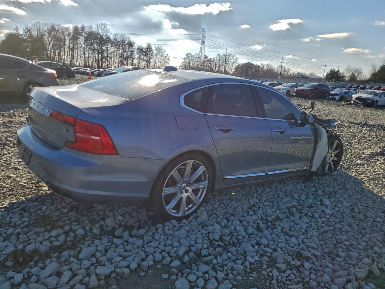 2017 VOLVO S90 T6 INSCRIPTION photo 3