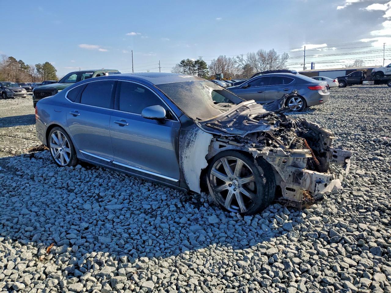 2017 VOLVO S90 T6 INSCRIPTION photo 4