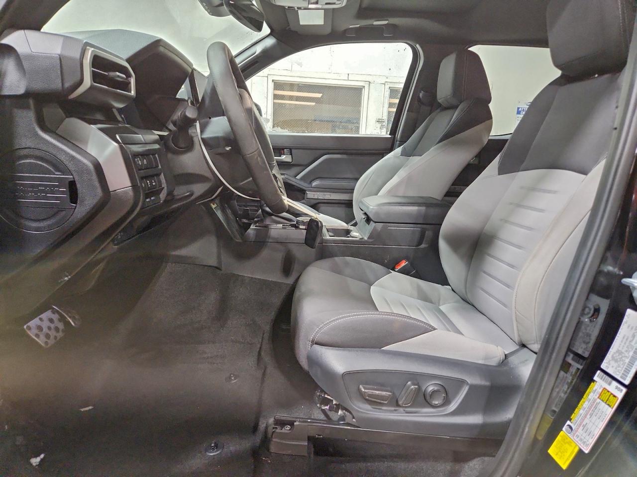 2025 TOYOTA TACOMA TRD SPORT photo 19