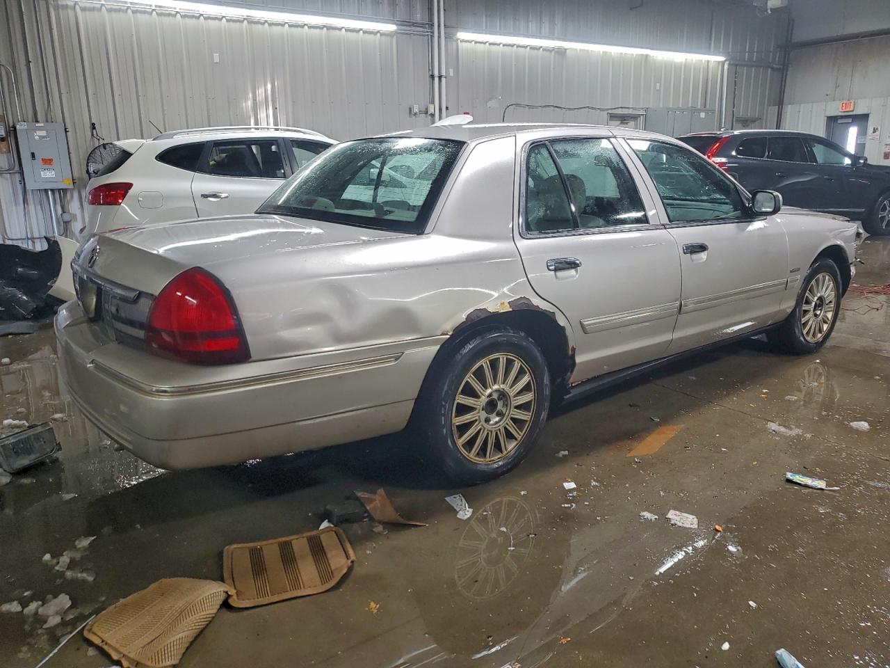 2009 MERCURY GRAND MARQUIS LS photo 5