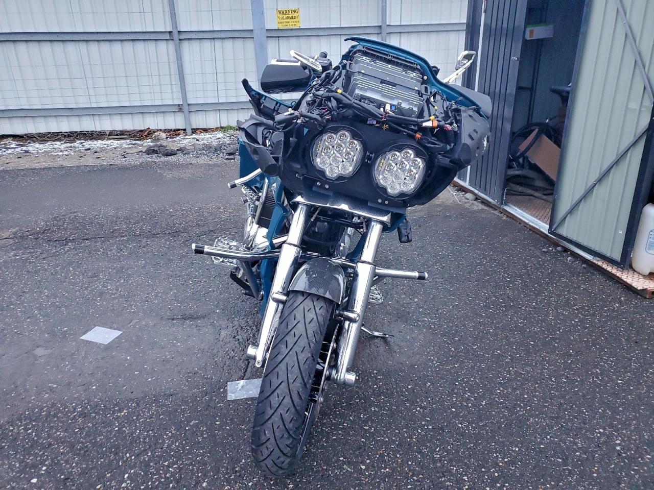 2021 HARLEY-DAVIDSON FLTRXS photo 3