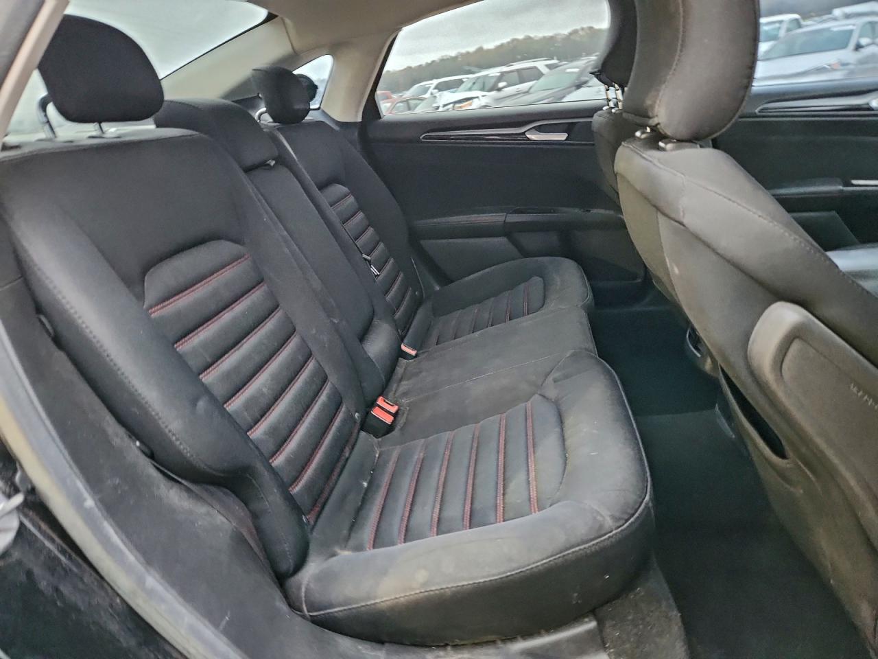 2016 FORD FUSION SE photo 10