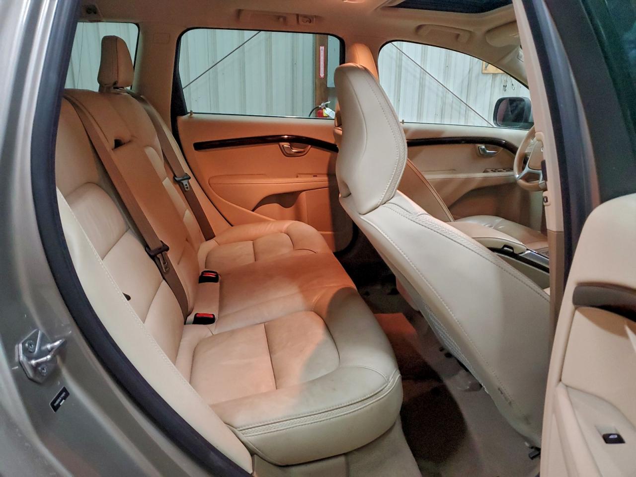 2014 VOLVO XC70 T6 photo 21