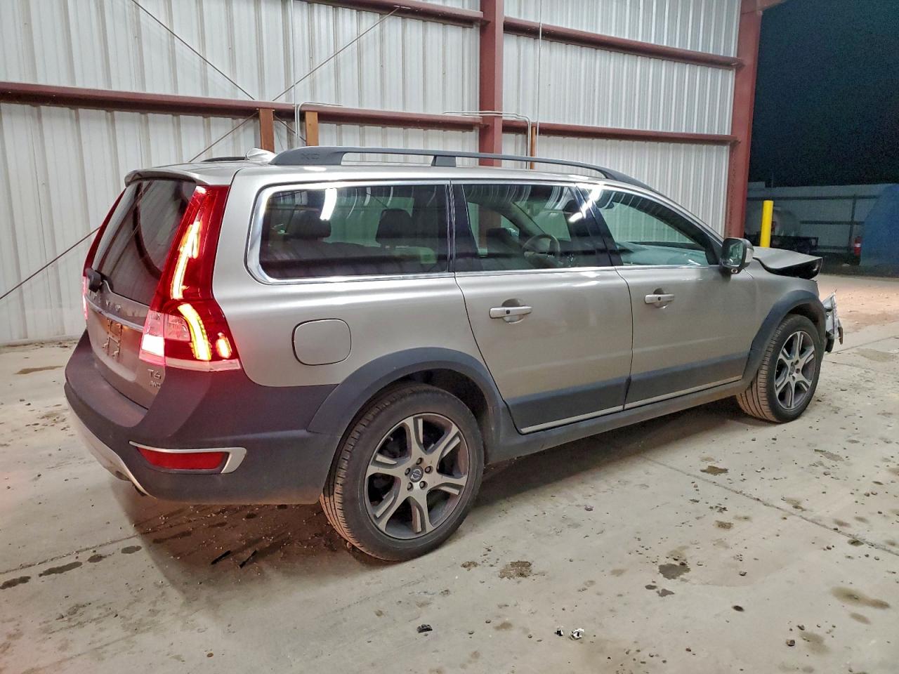 2014 VOLVO XC70 T6 photo 5
